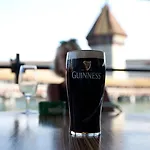 Hotel Pickwick And Pub \